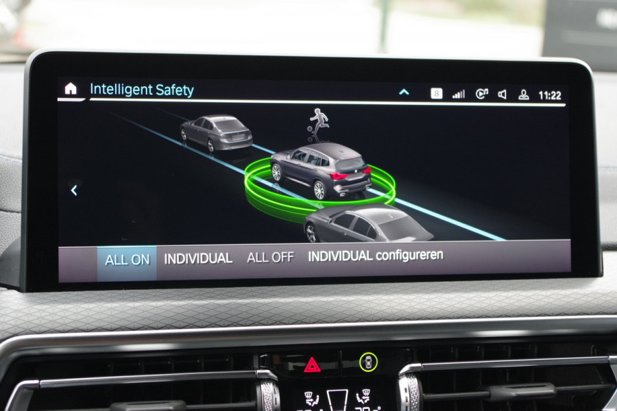 BMW X3 xDrive30e 293 PK M Sport PHEV, Panoramadak, Leder, Kuipstoelen, Adap. Cruise Control, Head-Up, LED