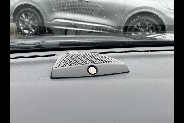 Ford Puma 1.0 EcoBoost ST-Line X 125pk/92kW Automaat | Full Options | Afn. trekhaak | Panoramadak | Driver Assistance Pack | Winter Pack | Keyless Pack | etc. etc.