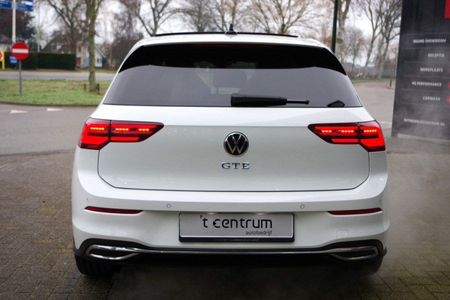 Volkswagen Golf 1.4 eHybrid 245 PK GTE PHEV, Schuif-Kanteldak, Leder, Adap. Cruise Control, Memory, Camera