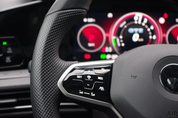 Volkswagen Golf 1.4 eHybrid 245 PK GTE PHEV, Schuif-Kanteldak, Leder, Adap. Cruise Control, Memory, Camera