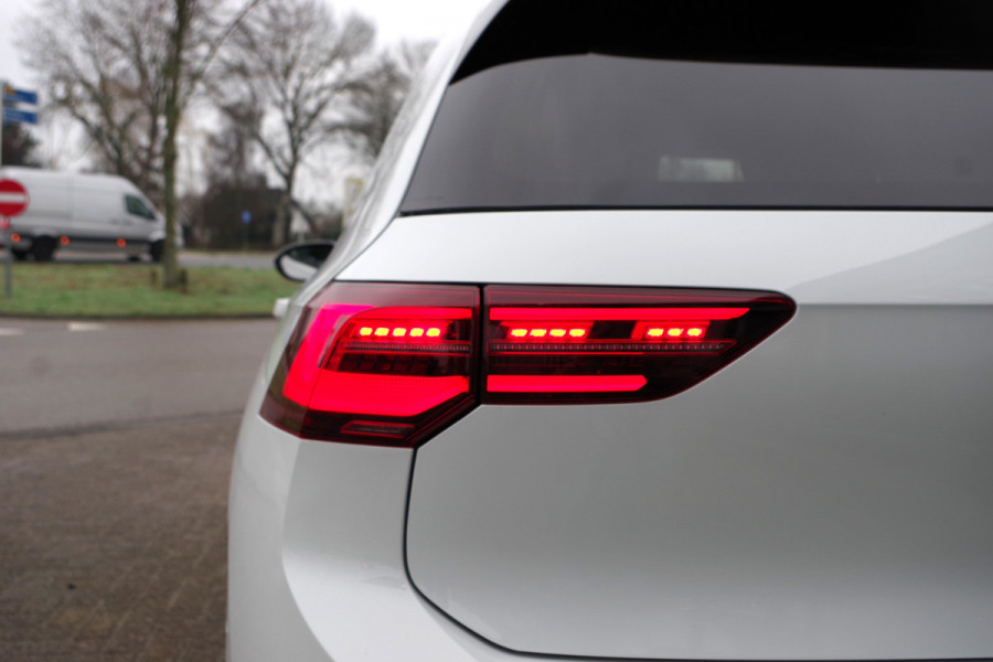 Volkswagen Golf 1.4 eHybrid 245 PK GTE PHEV, Schuif-Kanteldak, Leder, Adap. Cruise Control, Memory, Camera