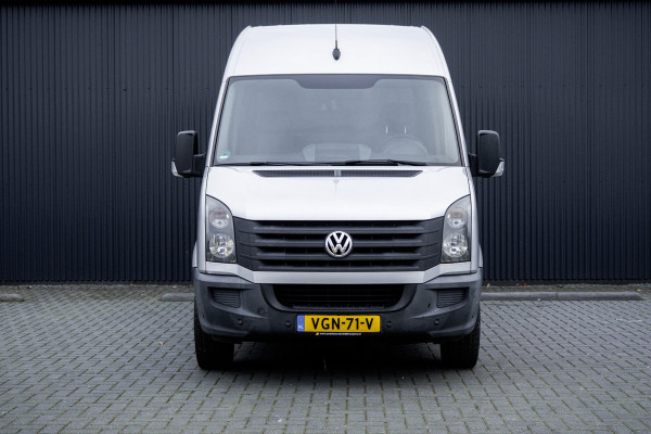 Volkswagen Crafter 35 2.0 TDI L3H2 | Airco | 140PK | Nette staat | Laadruimte gestoffeerd