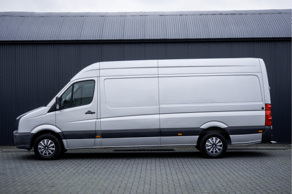Volkswagen Crafter 35 2.0 TDI L3H2 | Airco | 140PK | Nette staat | Laadruimte gestoffeerd
