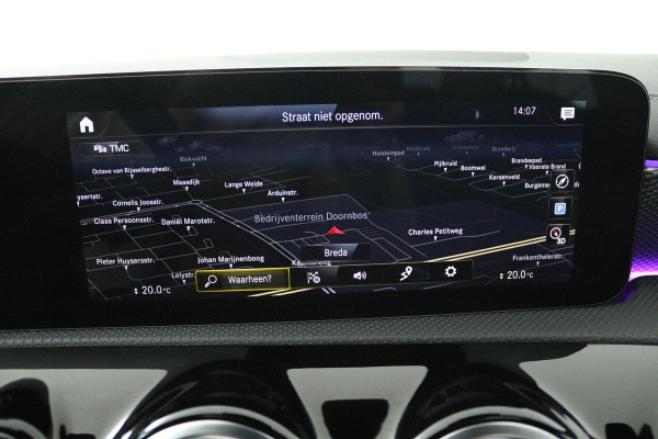 Mercedes-Benz CLA-Klasse 200 Business Solution Luxury (PANORAMADAK, SFEERVERLICHTING, CAMERA, PDC, 1e EIGENAAR, GOED ONDERHOUDEN)