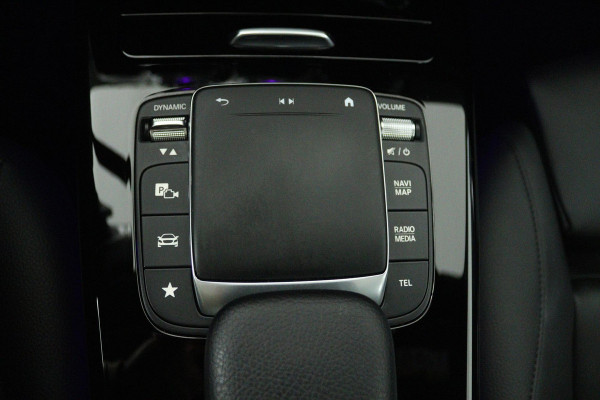 Mercedes-Benz CLA-Klasse 200 Business Solution Luxury (PANORAMADAK, SFEERVERLICHTING, CAMERA, PDC, 1e EIGENAAR, GOED ONDERHOUDEN)