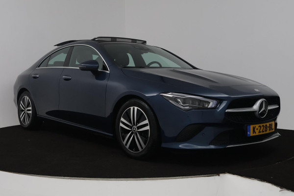 Mercedes-Benz CLA-Klasse 200 Business Solution Luxury (PANORAMADAK, SFEERVERLICHTING, CAMERA, PDC, 1e EIGENAAR, GOED ONDERHOUDEN)