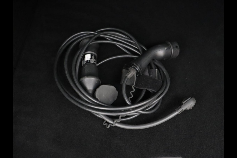 Volvo V60 2.0 T6 Recharge AWD Inscription | Leder | Camera | Carplay | Navigatie | Full LED | 18'' | Parkeerhulp | Cruise control | PHEV | Plug In