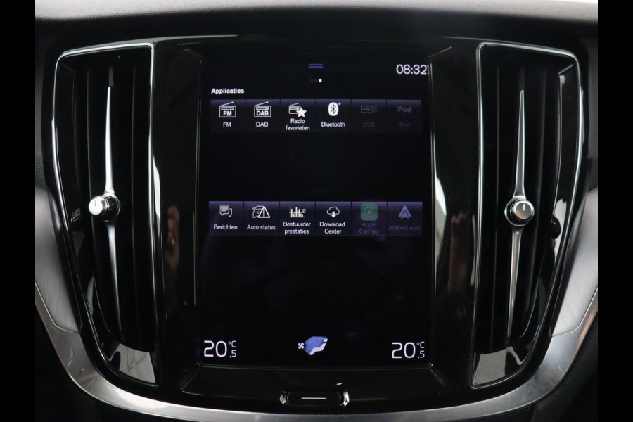 Volvo V60 2.0 T6 Recharge AWD Inscription | Leder | Camera | Carplay | Navigatie | Full LED | 18'' | Parkeerhulp | Cruise control | PHEV | Plug In
