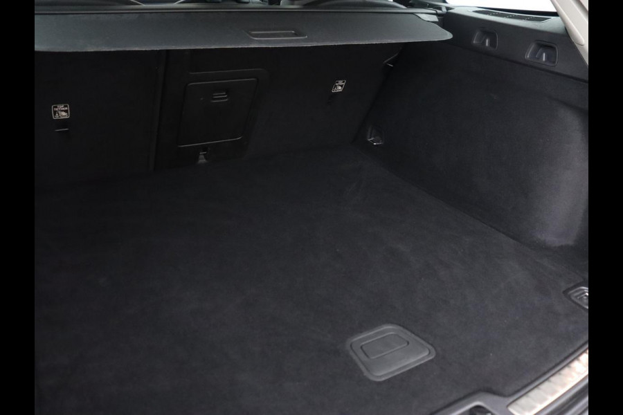 Volvo V60 2.0 T6 Recharge AWD Inscription | Leder | Camera | Carplay | Navigatie | Full LED | 18'' | Parkeerhulp | Cruise control | PHEV | Plug In