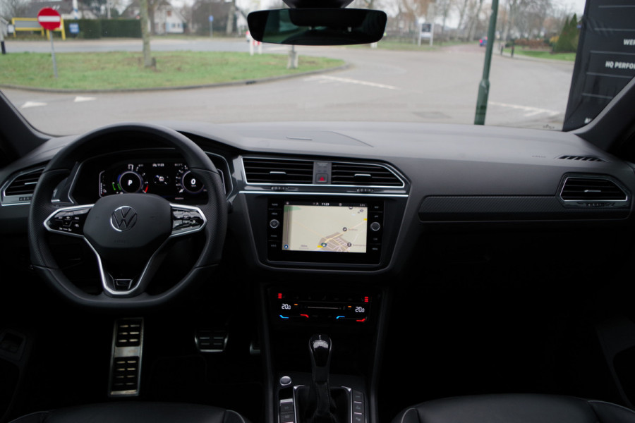 Volkswagen Tiguan 1.4 TSI eHybrid 245 PK R-Line BNS+, Panoramadak, Leder, Matrix-LED, Adap. Cruise Control