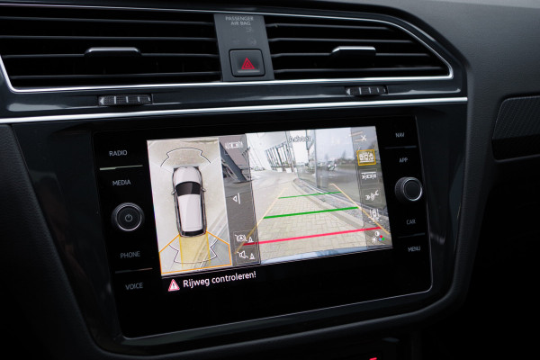 Volkswagen Tiguan 1.4 TSI eHybrid 245 PK R-Line BNS+, Panoramadak, Leder, Matrix-LED, Adap. Cruise Control