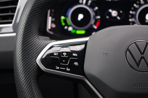 Volkswagen Tiguan 1.4 TSI eHybrid 245 PK R-Line BNS+, Panoramadak, Leder, Matrix-LED, Adap. Cruise Control