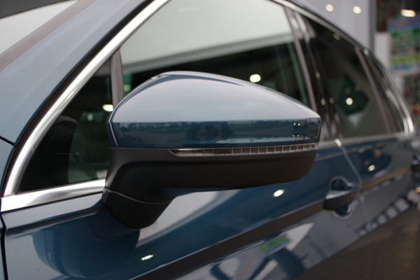 Volkswagen Tiguan 1.4 TSI eHybrid 245 PK R-Line BNS+, Panoramadak, Leder, Matrix-LED, Adap. Cruise Control