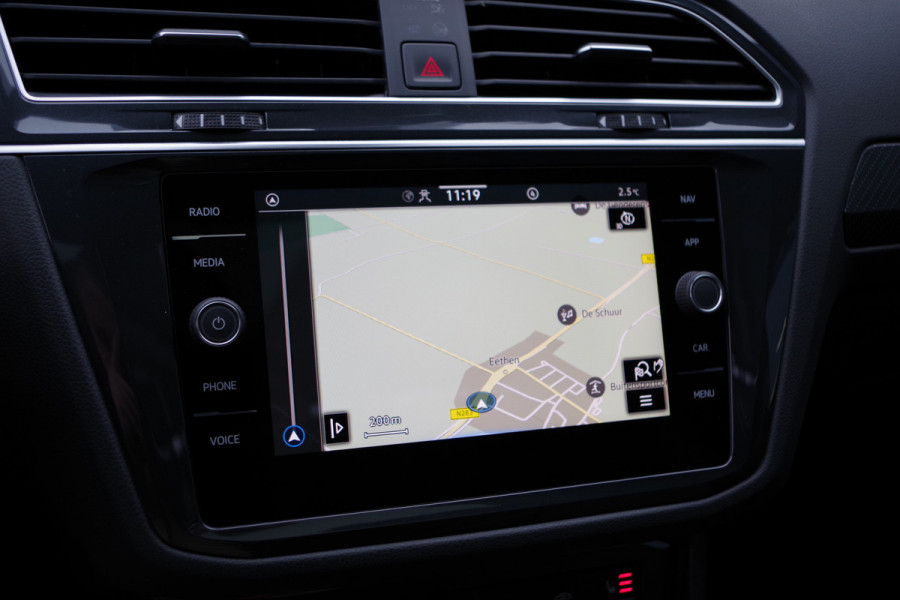 Volkswagen Tiguan 1.4 TSI eHybrid 245 PK R-Line BNS+, Panoramadak, Leder, Matrix-LED, Adap. Cruise Control