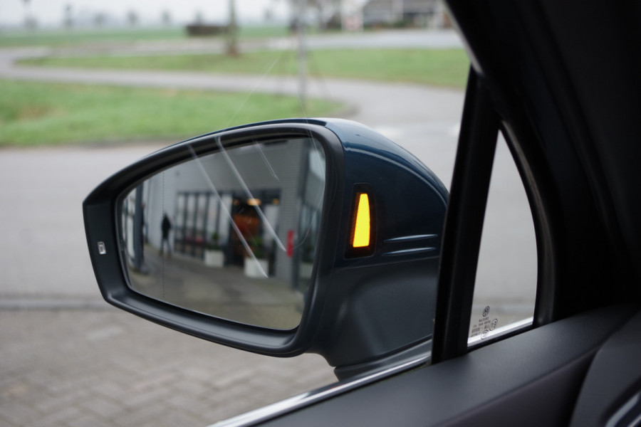 Volkswagen Tiguan 1.4 TSI eHybrid 245 PK R-Line BNS+, Panoramadak, Leder, Matrix-LED, Adap. Cruise Control