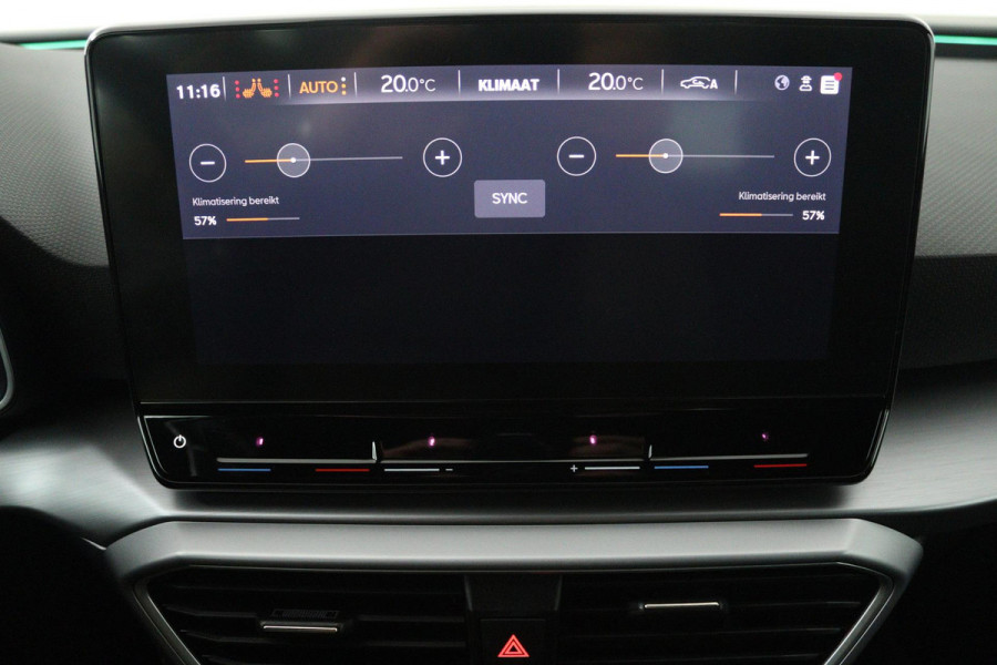 Seat Leon 1.5 eTSI FR Intense Automaat (VIRTUAL COCKPIT, SFEERVERLICHTING, ADAPTIVE CRUISE, STUUR-/STOELVERWARMING, 1e EIGENAAR)