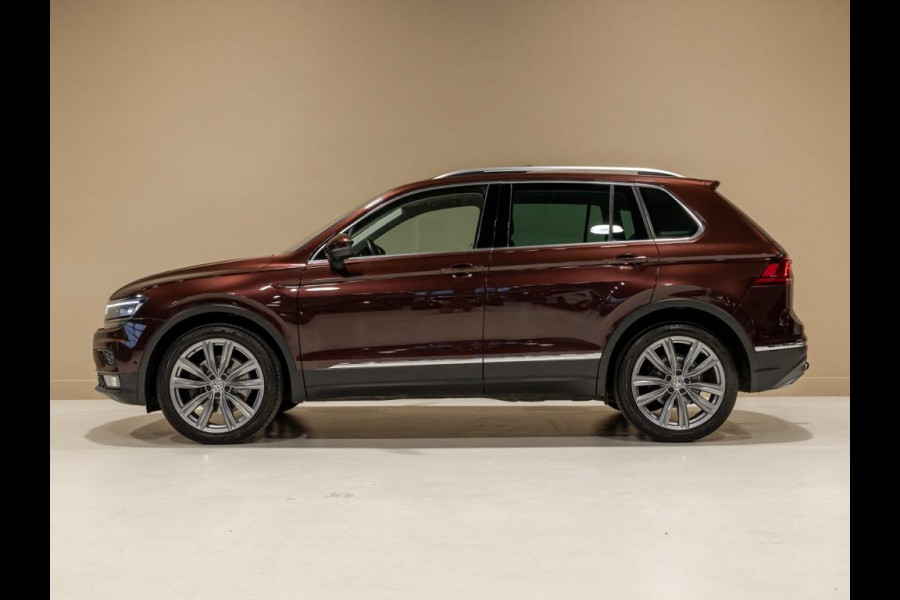 Volkswagen Tiguan 2.0 TSI 4Motion Highline / 220pk / Panoramadak / Trekhaak / Leder