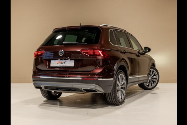 Volkswagen Tiguan 2.0 TSI 4Motion Highline / 220pk / Panoramadak / Trekhaak / Leder