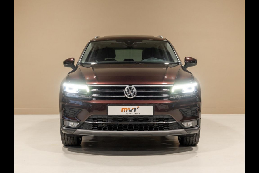 Volkswagen Tiguan 2.0 TSI 4Motion Highline / 220pk / Panoramadak / Trekhaak / Leder