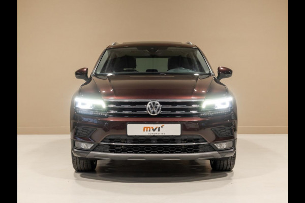 Volkswagen Tiguan 2.0 TSI 4Motion Highline / 220pk / Panoramadak / Trekhaak / Leder
