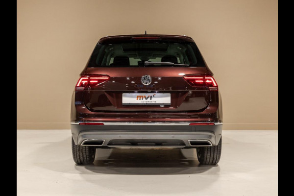 Volkswagen Tiguan 2.0 TSI 4Motion Highline / 220pk / Panoramadak / Trekhaak / Leder