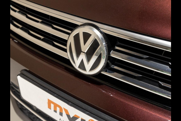 Volkswagen Tiguan 2.0 TSI 4Motion Highline / 220pk / Panoramadak / Trekhaak / Leder