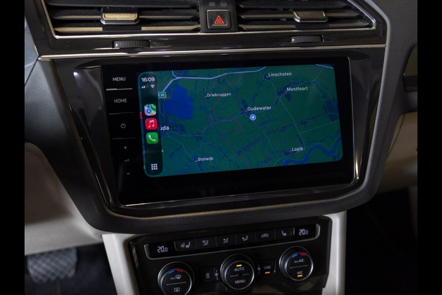 Volkswagen Tiguan 2.0 TSI 4Motion Highline / 220pk / Panoramadak / Trekhaak / Leder