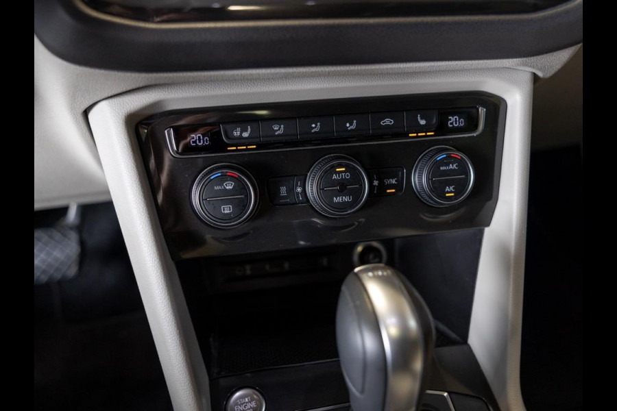 Volkswagen Tiguan 2.0 TSI 4Motion Highline / 220pk / Panoramadak / Trekhaak / Leder