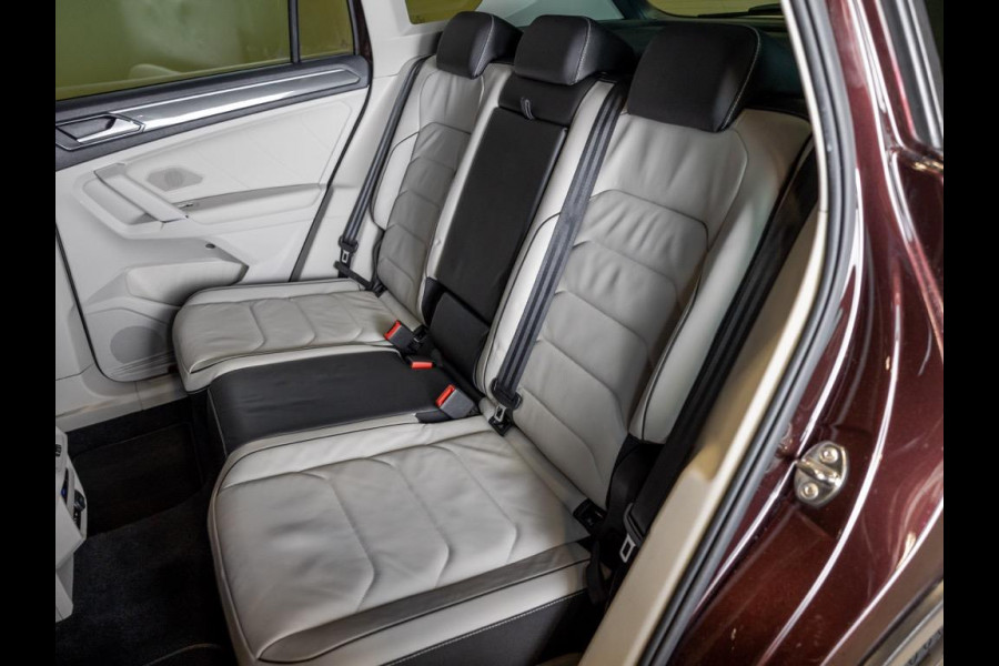 Volkswagen Tiguan 2.0 TSI 4Motion Highline / 220pk / Panoramadak / Trekhaak / Leder