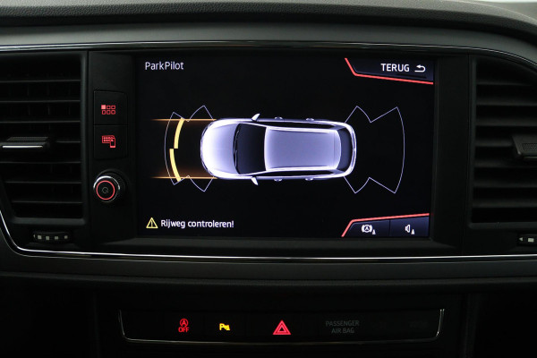 Seat Leon ST 1.0 EcoTSI Style Business Intense (CARPLAY, TREKHAAK, NAVIGATIE, PARKEERSENSOREN, 1e EIGENAAR, GOED ONDERHOUDEN)