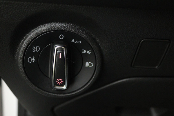 Seat Leon ST 1.0 EcoTSI Style Business Intense (CARPLAY, TREKHAAK, NAVIGATIE, PARKEERSENSOREN, 1e EIGENAAR, GOED ONDERHOUDEN)