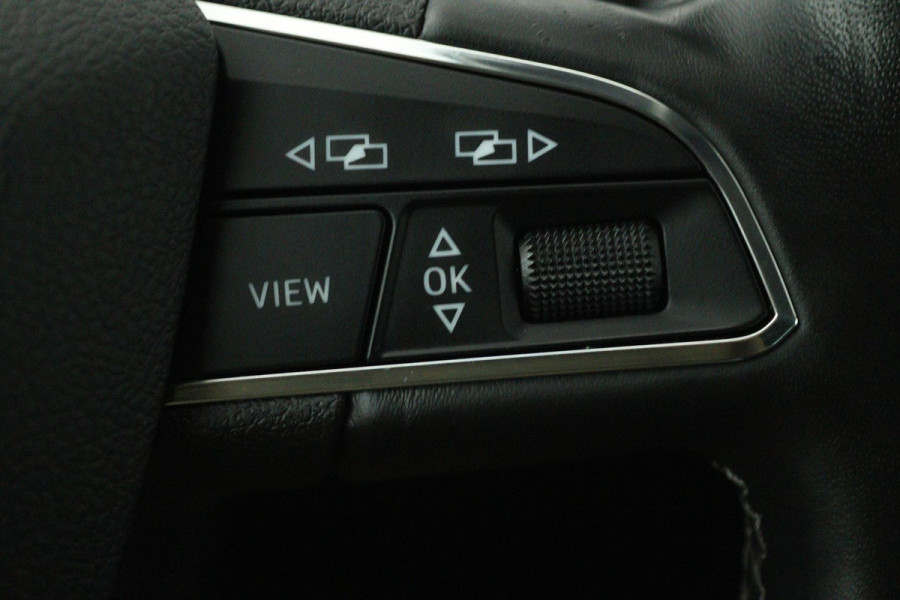 Seat Leon ST 1.0 EcoTSI Style Business Intense (CARPLAY, TREKHAAK, NAVIGATIE, PARKEERSENSOREN, 1e EIGENAAR, GOED ONDERHOUDEN)