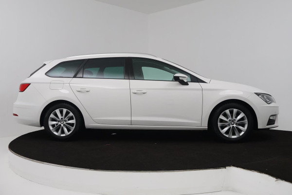 Seat Leon ST 1.0 EcoTSI Style Business Intense (CARPLAY, TREKHAAK, NAVIGATIE, PARKEERSENSOREN, 1e EIGENAAR, GOED ONDERHOUDEN)
