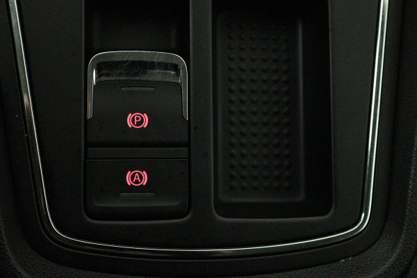 Seat Leon ST 1.0 EcoTSI Style Business Intense (CARPLAY, TREKHAAK, NAVIGATIE, PARKEERSENSOREN, 1e EIGENAAR, GOED ONDERHOUDEN)