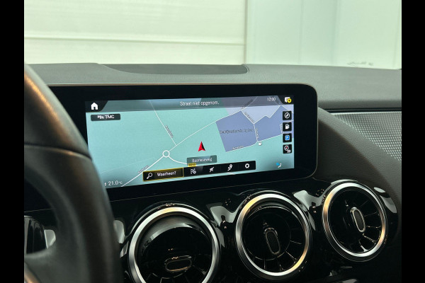 Mercedes-Benz B-Klasse 180 Premium WIDESCREEN | TREKHAAK | STOF-LEDER