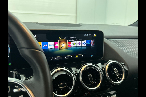 Mercedes-Benz B-Klasse 180 Premium WIDESCREEN | TREKHAAK | STOF-LEDER