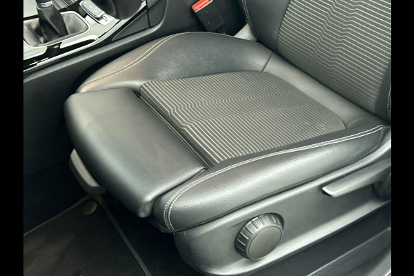 Mercedes-Benz B-Klasse 180 Premium WIDESCREEN | TREKHAAK | STOF-LEDER