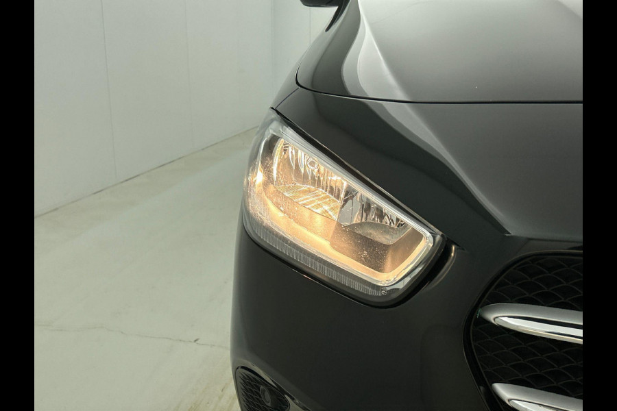 Mercedes-Benz B-Klasse 180 Premium WIDESCREEN | TREKHAAK | STOF-LEDER