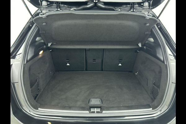 Mercedes-Benz B-Klasse 180 Premium WIDESCREEN | TREKHAAK | STOF-LEDER