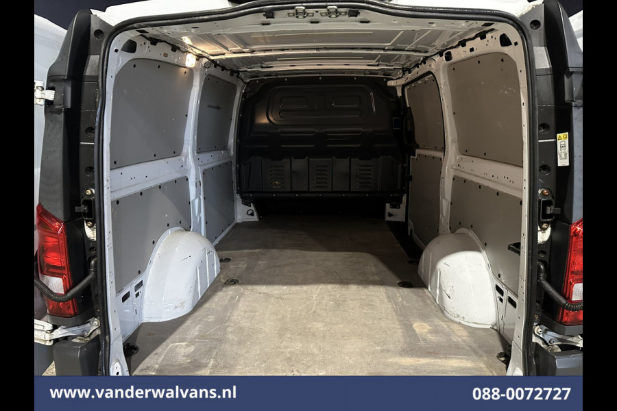 Mercedes-Benz Vito 114 CDI 136pk L2H1 Euro6 Airco | Camera | Bijrijdersbank | Cruisecontrol | Trekhaak Parkeersensoren, stoelverwarming