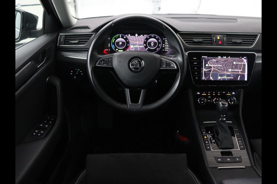 Škoda Superb 1.4 TSI iV Business Edition | Leder/Alcantara | Stoelverwarming | Canton Sound | Memory | Virtual Cockpit | Carplay | Camera | Navigatie | Cruise control | PHEV | Plug In