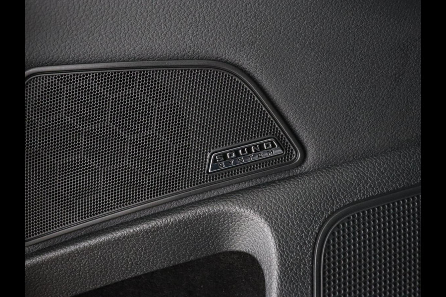 Škoda Superb 1.4 TSI iV Business Edition | Leder/Alcantara | Stoelverwarming | Canton Sound | Memory | Virtual Cockpit | Carplay | Camera | Navigatie | Cruise control | PHEV | Plug In