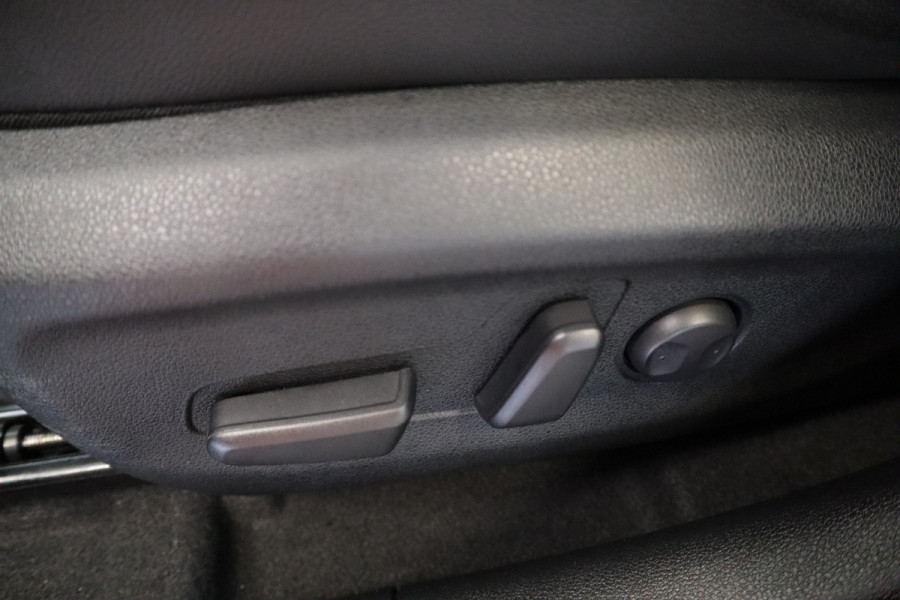 Kia e-Niro 64 kWh Leder Navigatie Adaptive-Cruise 24 maanden garantie mogelijk (*vraag naar de voorwaarden)