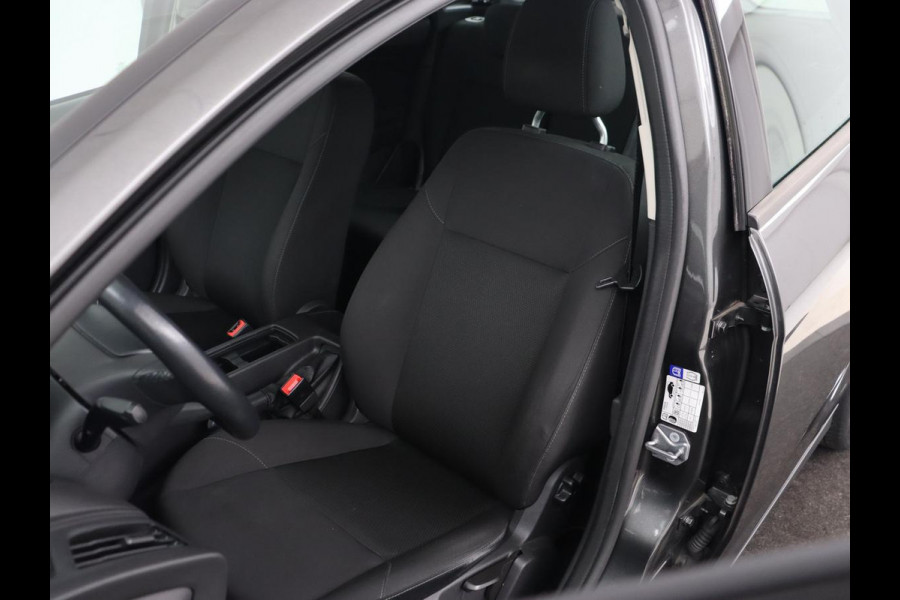 Ford Focus 1.0 Trend | Origineel NL | Trekhaak | Airco | Radio/CD | Elektrische ramen