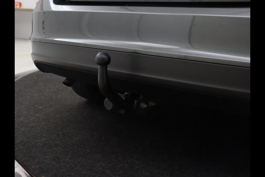 Ford Focus 1.0 Trend | Origineel NL | Trekhaak | Airco | Radio/CD | Elektrische ramen