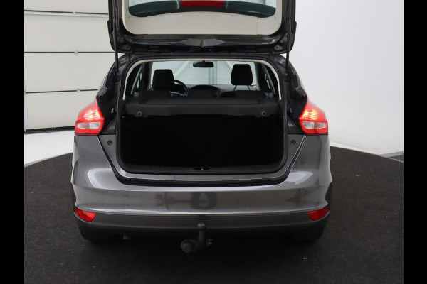 Ford Focus 1.0 Trend | Origineel NL | Trekhaak | Airco | Radio/CD | Elektrische ramen