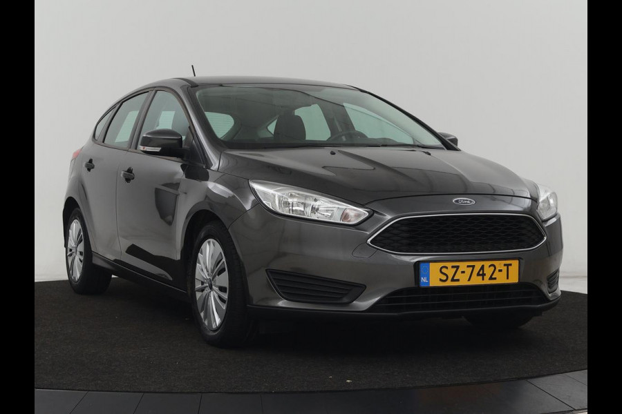 Ford Focus 1.0 Trend | Origineel NL | Trekhaak | Airco | Radio/CD | Elektrische ramen
