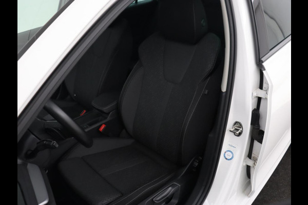 Škoda Octavia 1.4 TSI iV PHEV Business Edition | Trekhaak | Stoel & stuuverwarming | Camera | Carplay | Navigatie | Virtual Cockpit | Full LED | Achterbankverwarming | Plug In