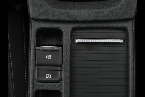 Škoda Octavia 1.4 TSI iV PHEV Business Edition | Trekhaak | Stoel & stuuverwarming | Camera | Carplay | Navigatie | Virtual Cockpit | Full LED | Achterbankverwarming | Plug In