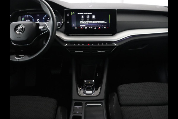 Škoda Octavia 1.4 TSI iV PHEV Business Edition | Trekhaak | Stoel & stuuverwarming | Camera | Carplay | Navigatie | Virtual Cockpit | Full LED | Achterbankverwarming | Plug In